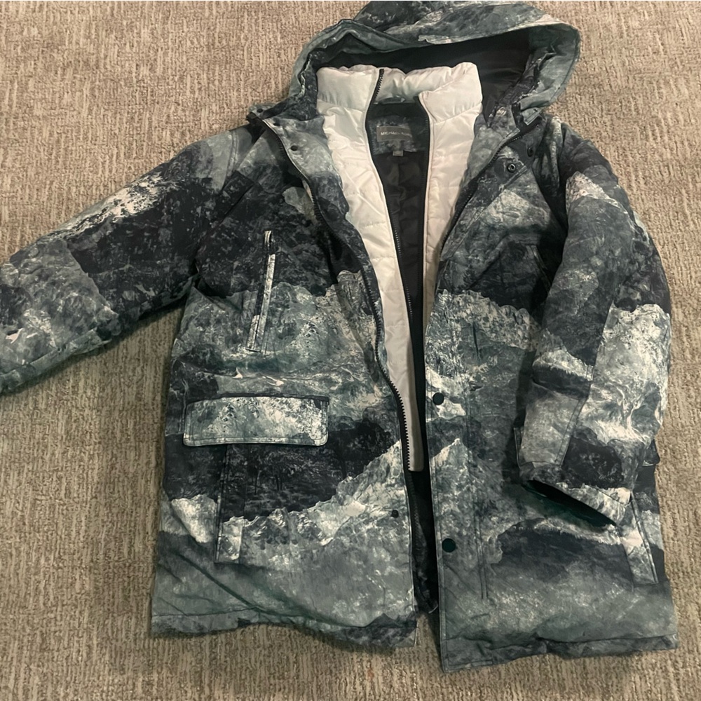 Michael Kors Forest Mountain Print Unisex Snow Jacket’s